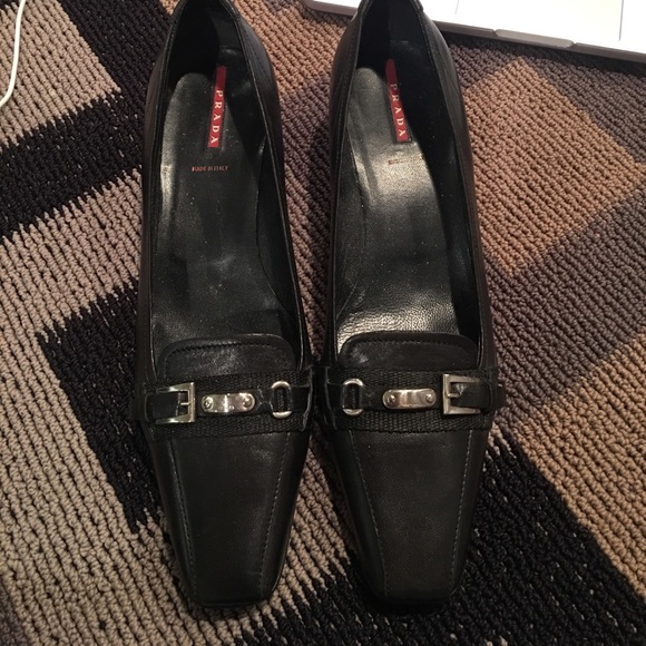 PRADA💎 Black with Kitten Heel - Picture 1 of 2
